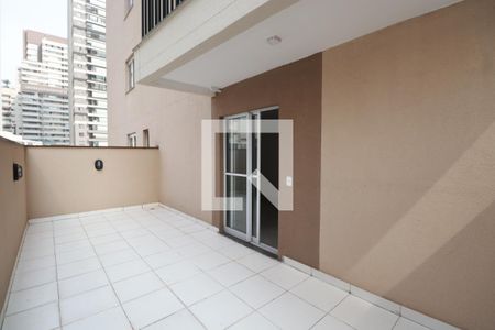 Apartamento à venda com 56m², 2 quartos e 1 vaga Apartamento à venda com 56m², 2 quartos e 1 vagaSacada