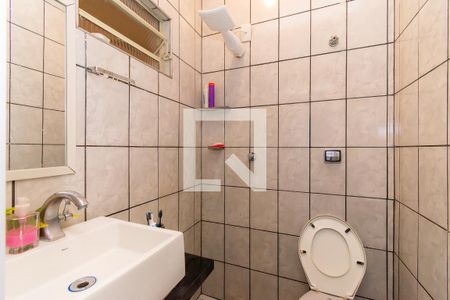 Banheiro de casa para alugar com 1 quarto, 40m² em Parque Colonial, São Paulo