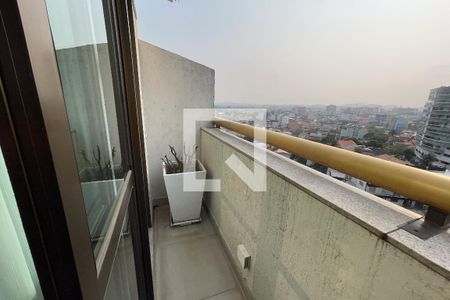 Apartamento para alugar com 150m², 3 quartos e 2 vagasVaranda