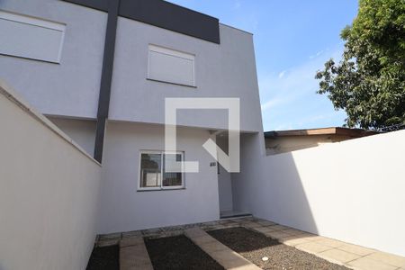 Casa à venda com 78m², 2 quartos e 1 vagaÁrea externa