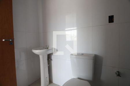 Casa à venda com 78m², 2 quartos e 1 vagaLavabo