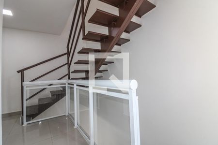 Casa de condomínio à venda com 150m², 3 quartos e 2 vagasAcesso andares