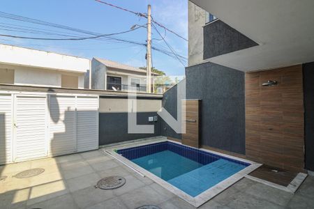 Casa de condomínio à venda com 150m², 3 quartos e 2 vagasÁrea externa