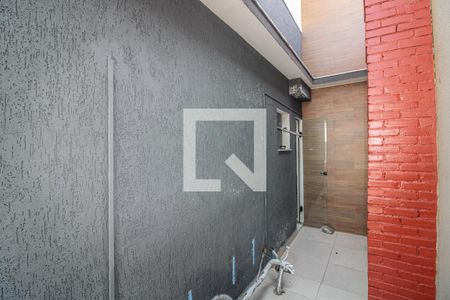 Casa de condomínio à venda com 150m², 3 quartos e 2 vagasSuíte 2 - Varanda