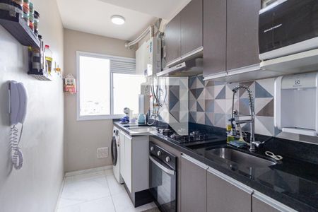 Apartamento à venda com 49m², 2 quartos e 1 vagaCozinha e área de serviço