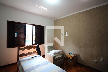 Casa à venda com 0m², 3 quartos e 2 vagasQuarto 3 - Suíte