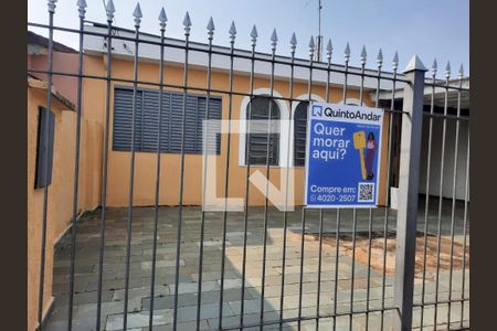 Casa à venda com 100m², 2 quartos e 2 vagas Casa à venda com 100m², 2 quartos e 2 vagasPlaquinha