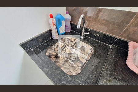 Casa de condomínio para alugar com 70m², 2 quartos e 1 vaga Casa de condomínio para alugar com 70m², 2 quartos e 1 vagaTanque