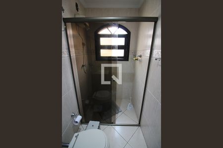 Casa à venda com 297m², 4 quartos e 5 vagasBanheiro de serviço