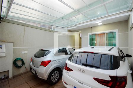 Casa à venda com 130m², 3 quartos e 2 vagas Casa à venda com 130m², 3 quartos e 2 vagasGaragem