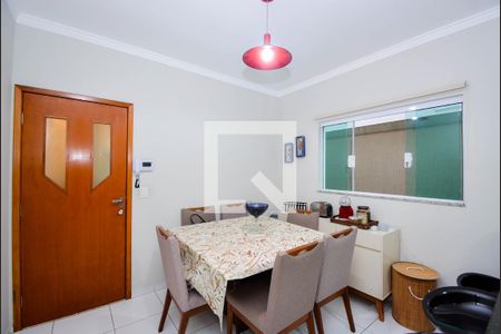 Casa à venda com 130m², 3 quartos e 2 vagas Casa à venda com 130m², 3 quartos e 2 vagasCozinha