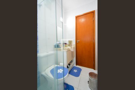 Casa à venda com 130m², 3 quartos e 2 vagas Casa à venda com 130m², 3 quartos e 2 vagasBanheiro da Suíte