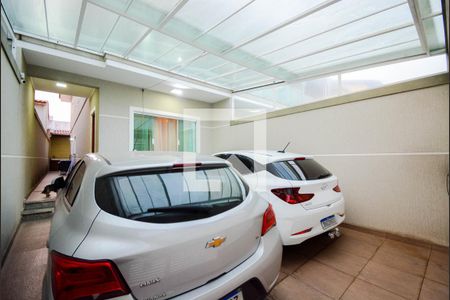 Casa à venda com 130m², 3 quartos e 2 vagas Casa à venda com 130m², 3 quartos e 2 vagasGaragem