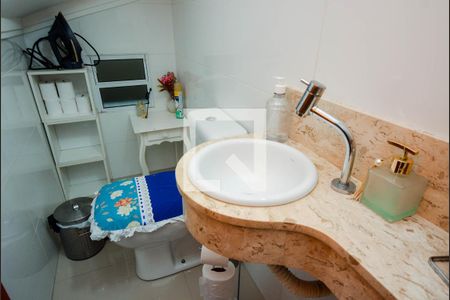 Casa à venda com 130m², 3 quartos e 2 vagas Casa à venda com 130m², 3 quartos e 2 vagasLavabo