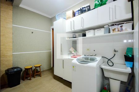 Casa à venda com 130m², 3 quartos e 2 vagas Casa à venda com 130m², 3 quartos e 2 vagasÁrea de Serviço