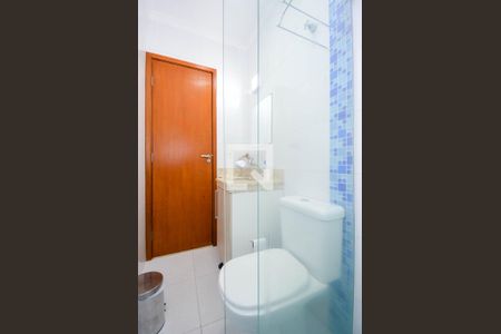 Casa à venda com 130m², 3 quartos e 2 vagas Casa à venda com 130m², 3 quartos e 2 vagasBanheiro Social