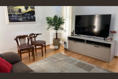 Apartamento à venda com 153m², 3 quartos e 3 vagas Apartamento à venda com 153m², 3 quartos e 3 vagasDetalhe Sala