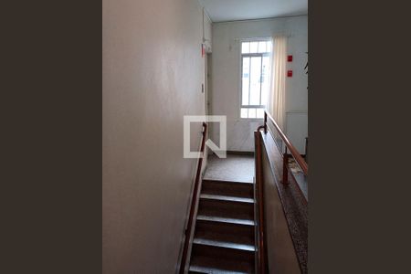 Apartamento para alugar com 90m², 3 quartos e 1 vagaEscada