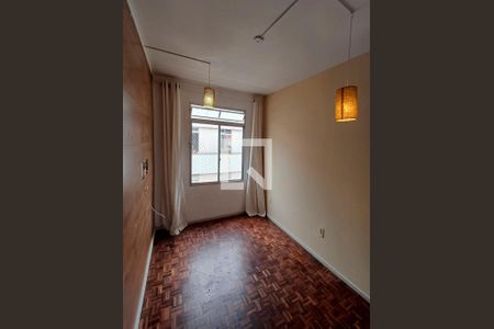 Sala de apartamento para alugar com 3 quartos, 90m² em Jardim Atlântico, Florianópolis