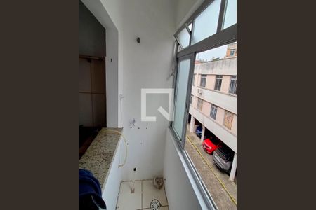 Apartamento para alugar com 90m², 3 quartos e 1 vagaÁrea de Serviço