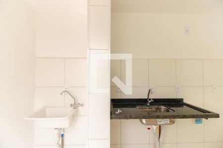 Apartamento à venda com 56m², 2 quartos e 1 vaga Apartamento à venda com 56m², 2 quartos e 1 vagaCozinha e Área de Serviço