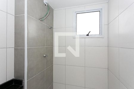 Apartamento à venda com 56m², 2 quartos e 1 vaga Apartamento à venda com 56m², 2 quartos e 1 vagaBanheiro