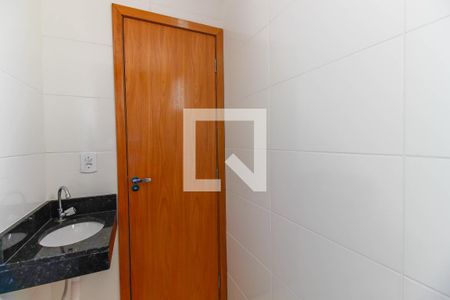 Apartamento à venda com 34m², 2 quartos e sem vaga Apartamento à venda com 34m², 2 quartos e sem vagaBanheiro