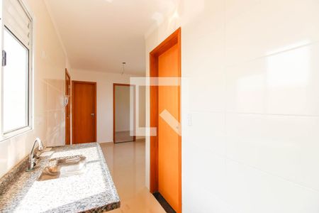 Cozinha e Área de Serviço de apartamento à venda com 2 quartos, 34m² em Vila São Geraldo, São Paulo