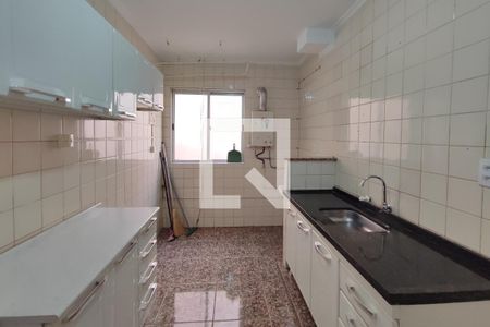 Cozinha de apartamento para alugar com 3 quartos, 70m² em Chácaras Campos Elíseos, Campinas