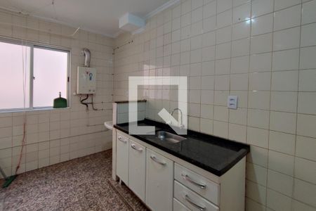 Cozinha de apartamento para alugar com 3 quartos, 70m² em Chácaras Campos Elíseos, Campinas