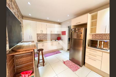 Casa à venda com 150m², 2 quartos e 1 vaga Casa à venda com 150m², 2 quartos e 1 vagaCozinha