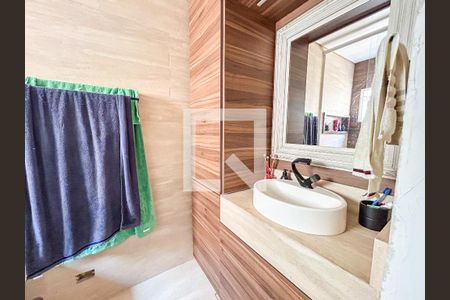 Casa à venda com 150m², 2 quartos e 1 vaga Casa à venda com 150m², 2 quartos e 1 vagaBanheiro da Suíte 2