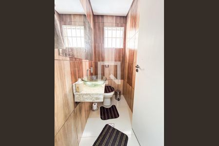 Casa à venda com 150m², 2 quartos e 1 vaga Casa à venda com 150m², 2 quartos e 1 vagaLavabo