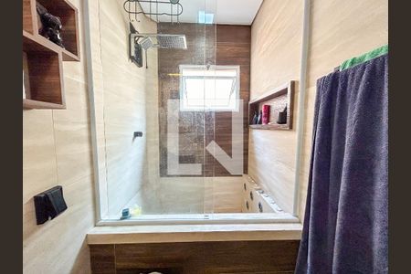 Casa à venda com 150m², 2 quartos e 1 vaga Casa à venda com 150m², 2 quartos e 1 vagaBanheiro da Suíte 2