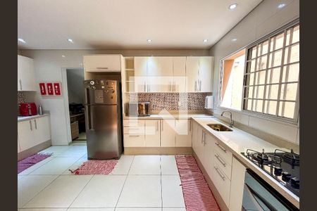 Casa à venda com 150m², 2 quartos e 1 vaga Casa à venda com 150m², 2 quartos e 1 vagaCozinha