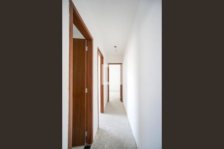 Apartamento à venda com 51m², 2 quartos e 1 vaga Apartamento à venda com 51m², 2 quartos e 1 vagaCorredor dos quartos