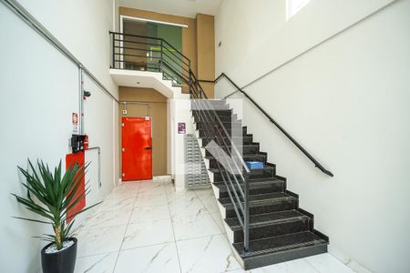 Apartamento à venda com 51m², 2 quartos e 1 vaga Apartamento à venda com 51m², 2 quartos e 1 vagaHall social