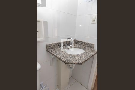 Apartamento à venda com 61m², 3 quartos e 1 vaga Apartamento à venda com 61m², 3 quartos e 1 vagaBanheiro social