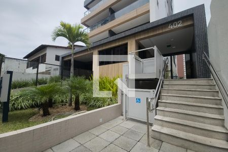 Apartamento para alugar com 25m², 1 quarto e 1 vaga Apartamento para alugar com 25m², 1 quarto e 1 vagaFachada