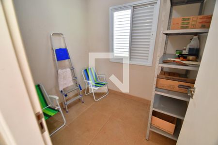 Casa de condomínio à venda com 253m², 4 quartos e 4 vagasQuarto de Serviço