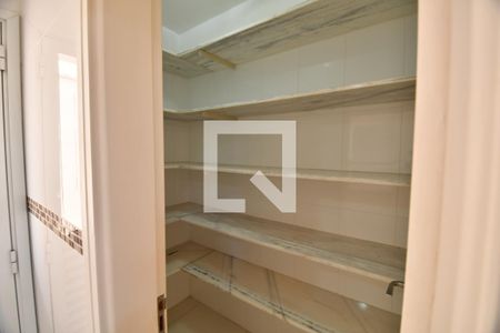 Casa de condomínio à venda com 253m², 4 quartos e 4 vagasCozinha - Despensa