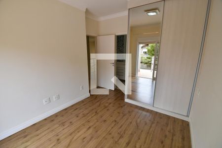 Casa de condomínio à venda com 253m², 4 quartos e 4 vagasQuarto 3 - Suíte
