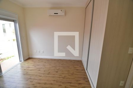Quarto 1 - Suíte de casa de condomínio à venda com 4 quartos, 253m² em Vila Hollândia, Campinas