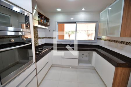 Cozinha de casa de condomínio à venda com 4 quartos, 253m² em Vila Hollândia, Campinas