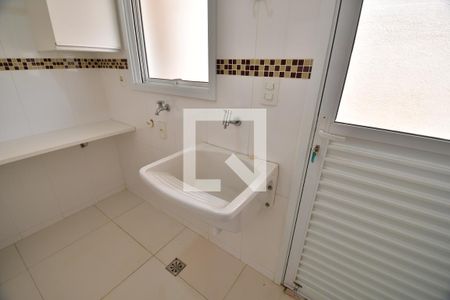 Casa de condomínio à venda com 253m², 4 quartos e 4 vagasÁrea de Serviço