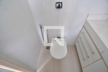 Casa de condomínio à venda com 253m², 4 quartos e 4 vagasBanheiro 4