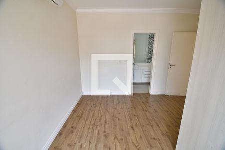 Casa de condomínio à venda com 253m², 4 quartos e 4 vagasQuarto 2 - Suíte
