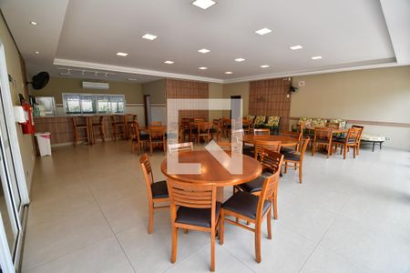 Casa de condomínio à venda com 253m², 4 quartos e 4 vagasÁrea comum - Salão de festas