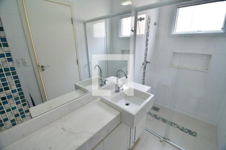 Casa de condomínio à venda com 253m², 4 quartos e 4 vagasBanheiro 2