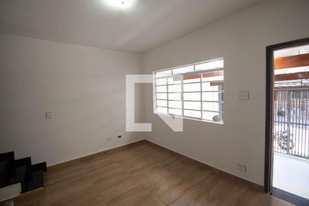 Casa para alugar com 2 quartos, 140m² em Vila Constança, São Paulo